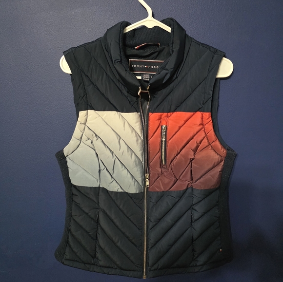Tommy Hilfiger Jackets & Blazers - Women's Tommy Hilfiger quilted vest. Size Medium.  Features a zipper